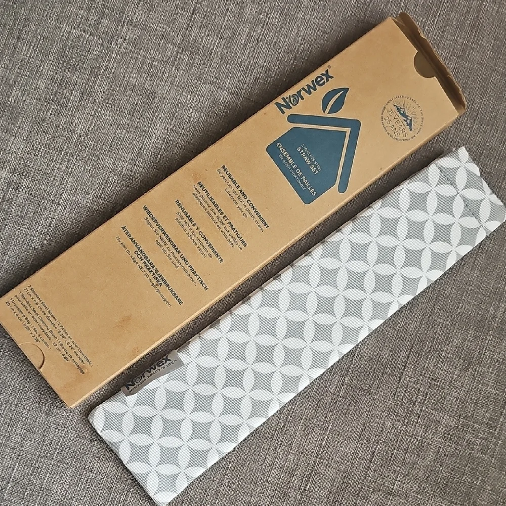 Norwex Straw Set